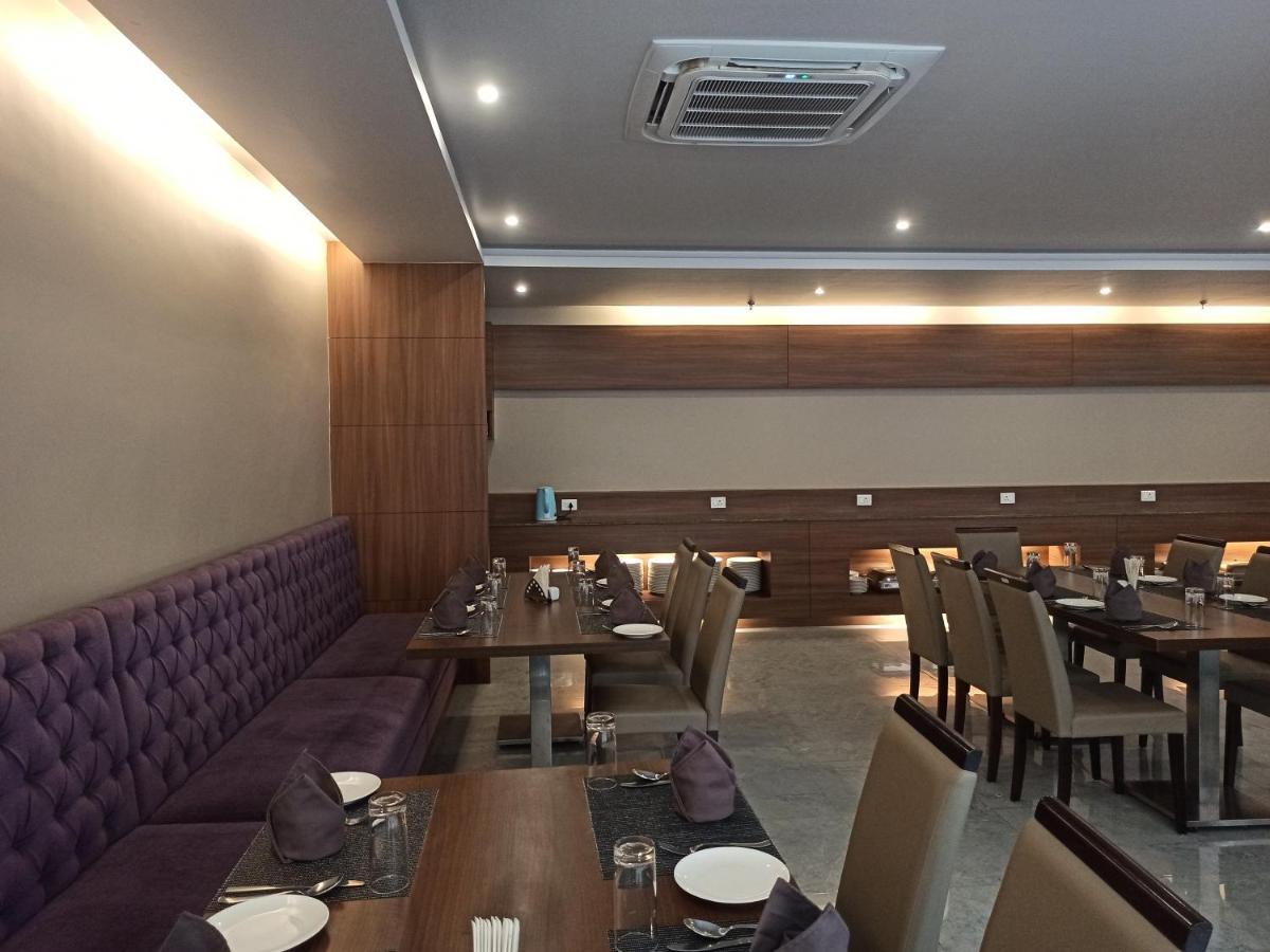 Hotel Tree Fern Dibrugarh Exterior photo