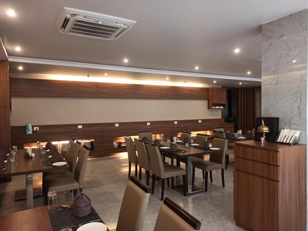 Hotel Tree Fern Dibrugarh Exterior photo