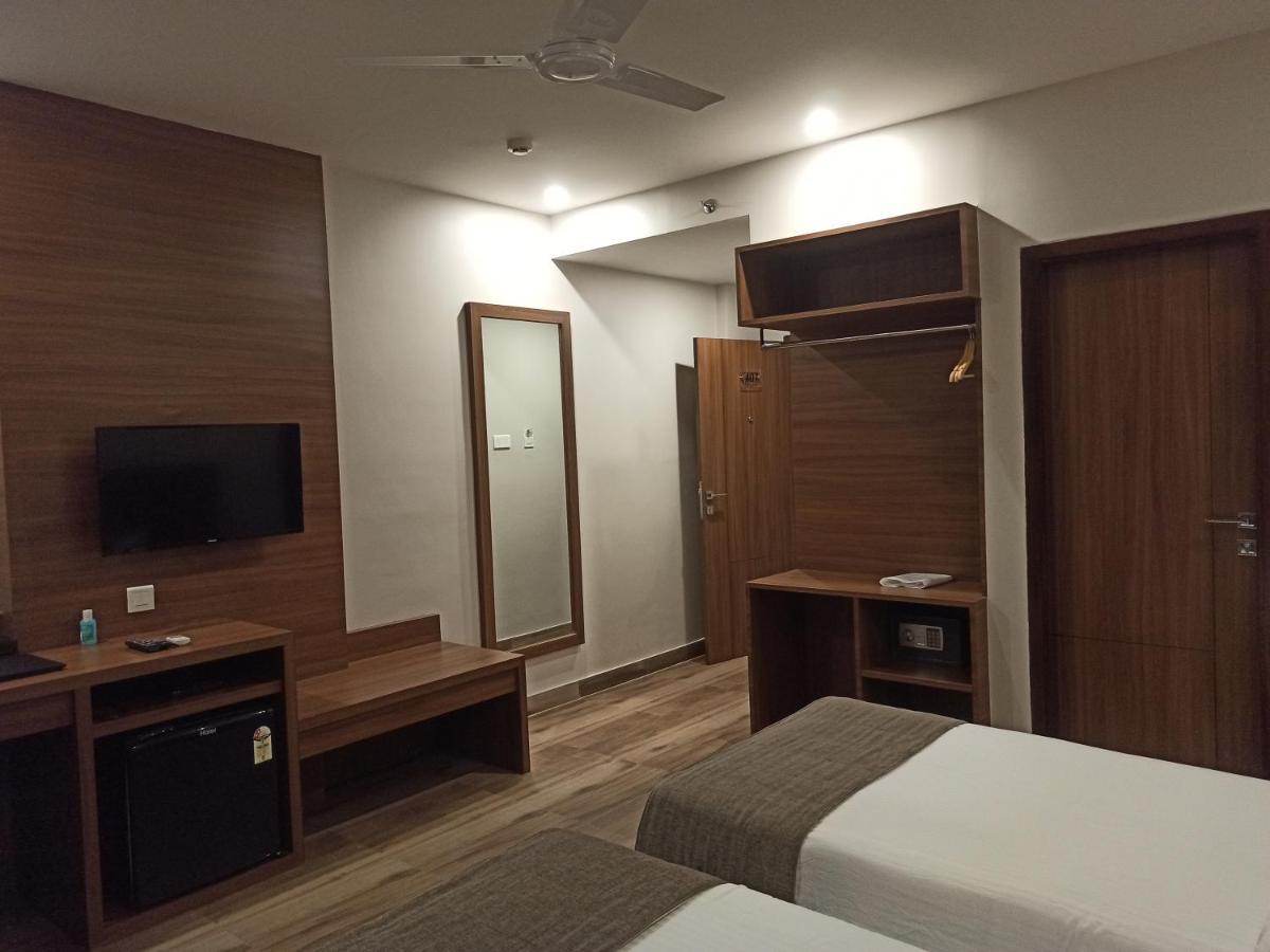 Hotel Tree Fern Dibrugarh Exterior photo