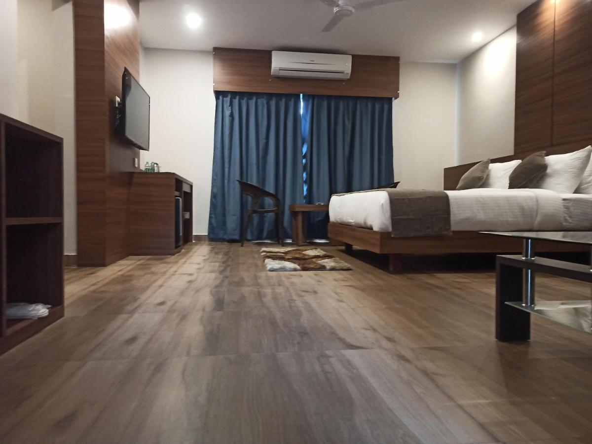 Hotel Tree Fern Dibrugarh Exterior photo