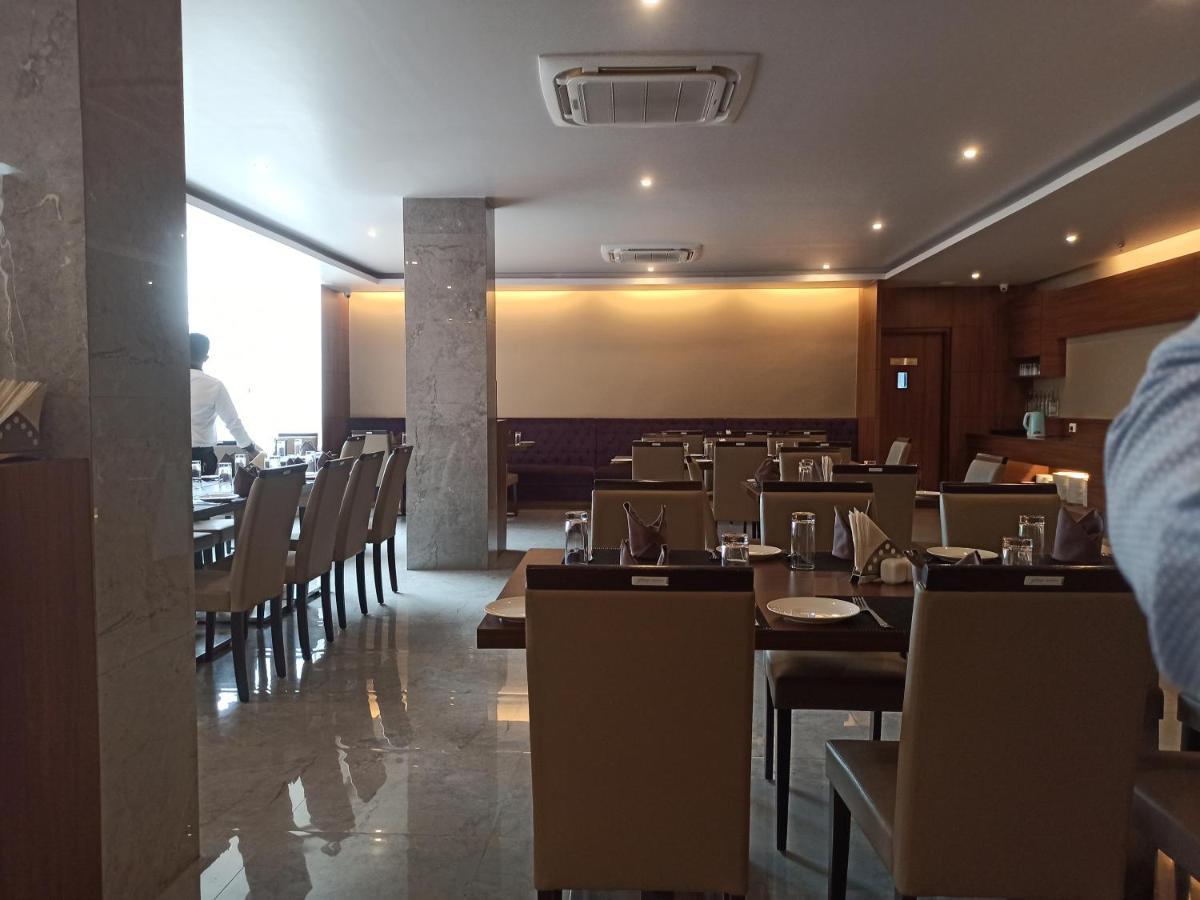 Hotel Tree Fern Dibrugarh Exterior photo