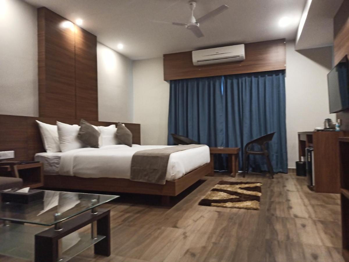 Hotel Tree Fern Dibrugarh Exterior photo