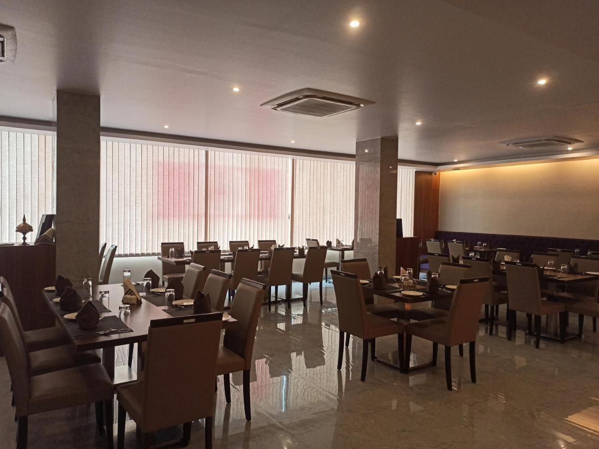 Hotel Tree Fern Dibrugarh Exterior photo