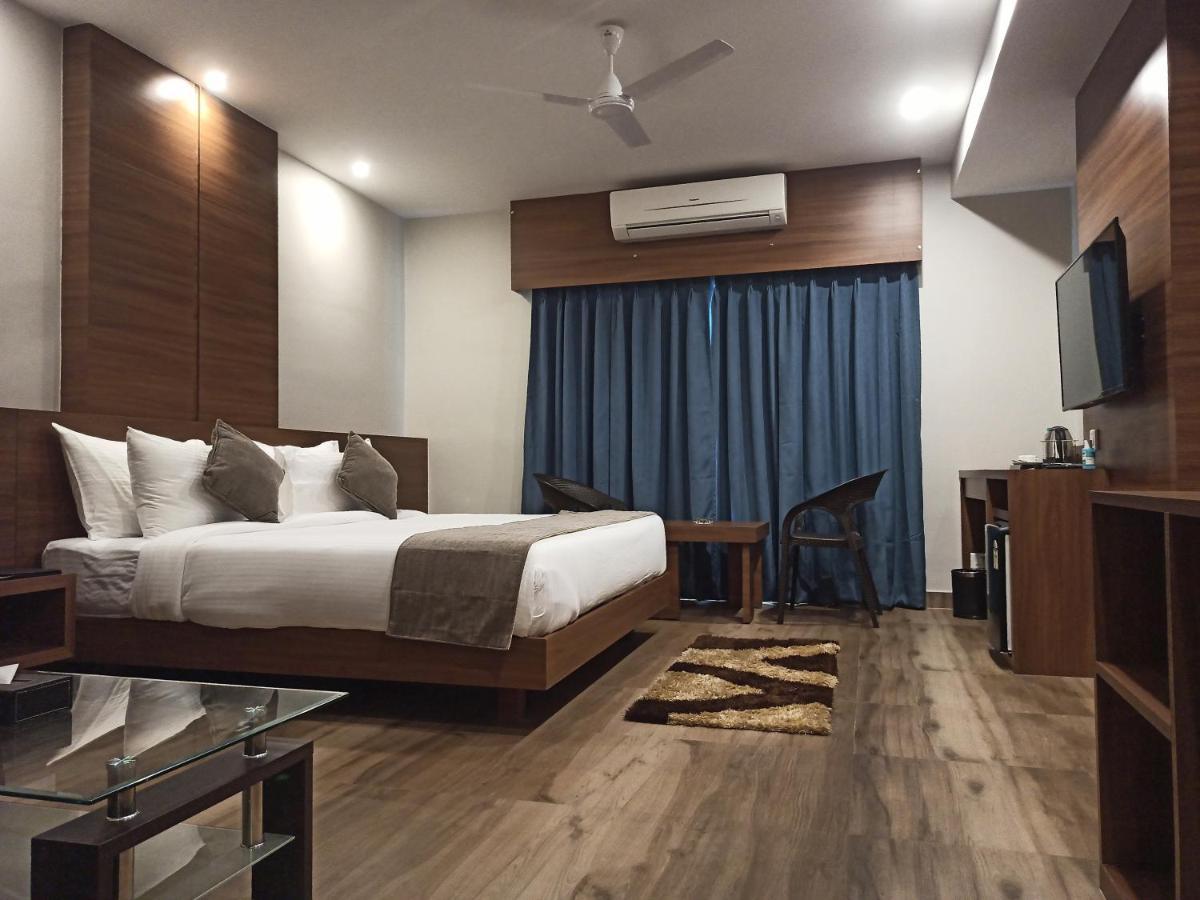Hotel Tree Fern Dibrugarh Exterior photo